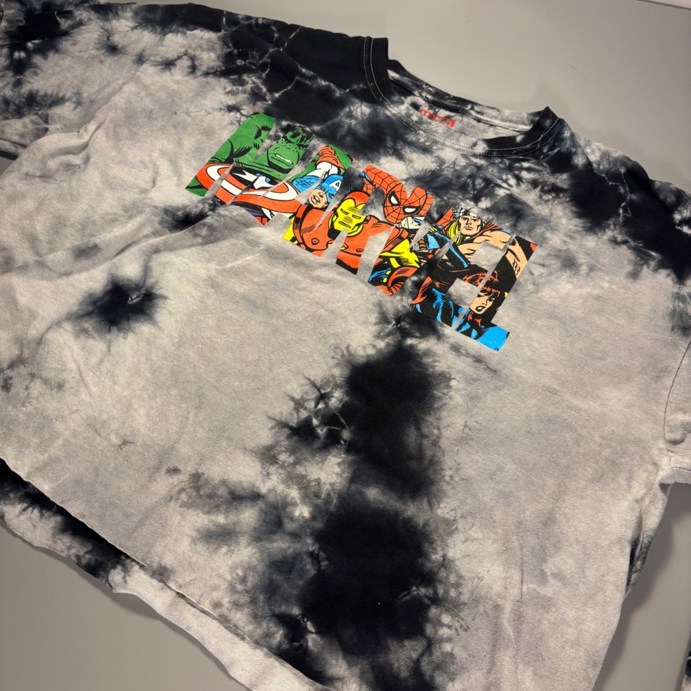 NWOT Marvel Comics Tie Dye Crop Top Long Sleeve Graphic Tee 1X Superheroes‎